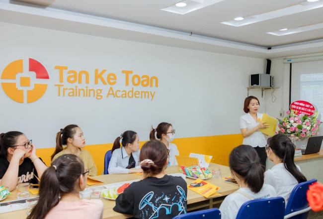 Giảng viên Giảng viên